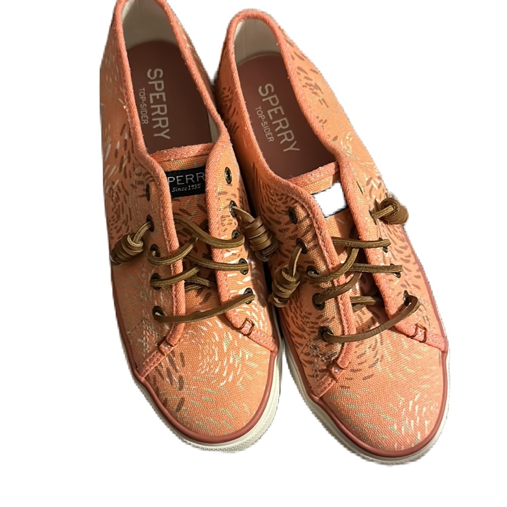 Sperry “Seacoast” Coral speckle Canvas Slip On Shoes. Size 8